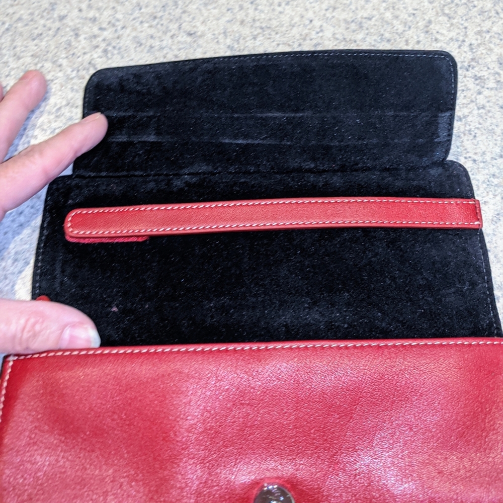 Used Milo Paoli Red Leather Wallet/Organizer - Picture 6 of 8